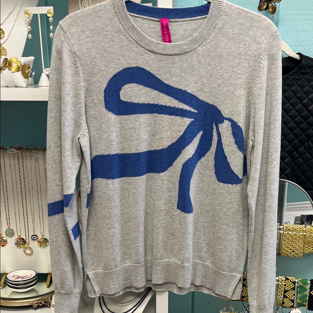 Elegant Gray Sweater with Blue Bow Accent